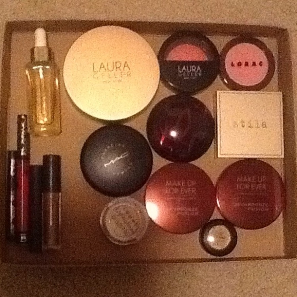 Makeup bundle
